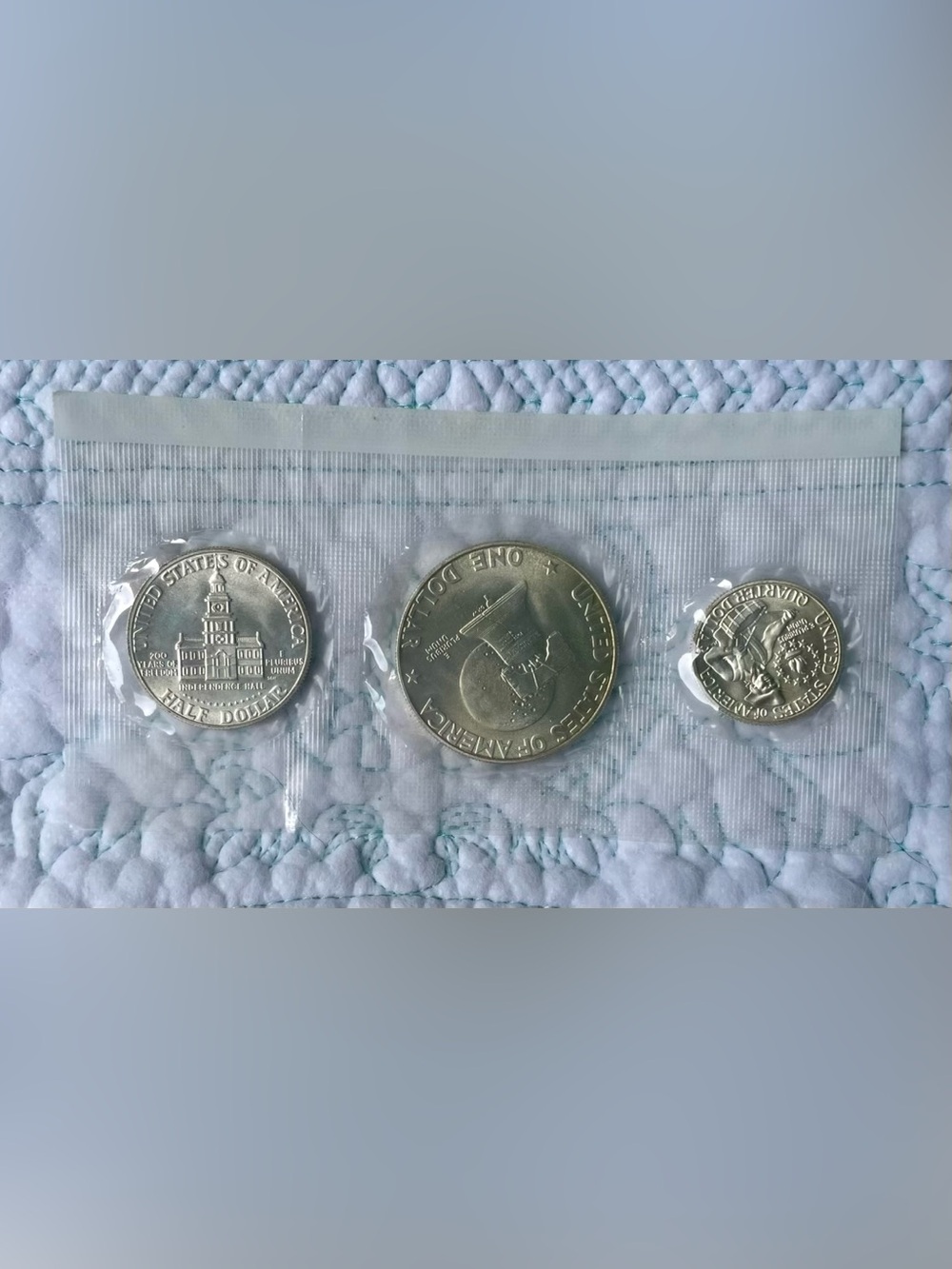 U.S. Bicentennial Uncirculated Silver Proof Set - Picture 4 of 8